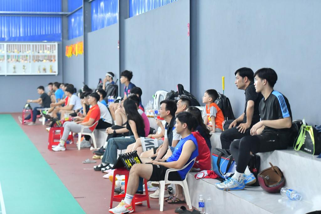 Sân Cầu Lông Hoàng Giang 