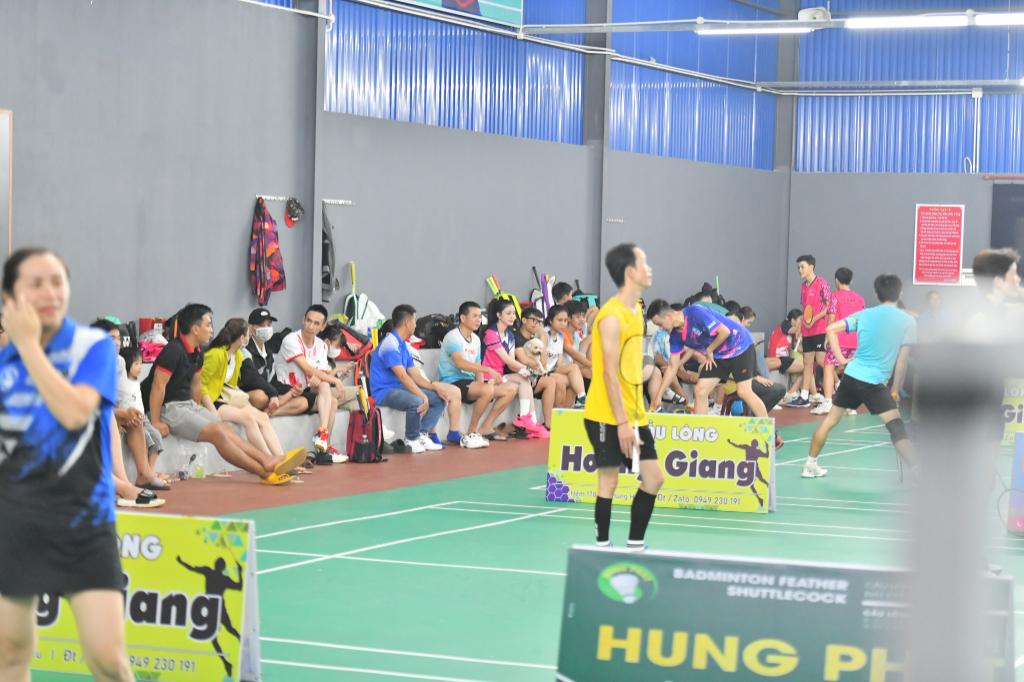 Sân Cầu Lông Hoàng Giang 