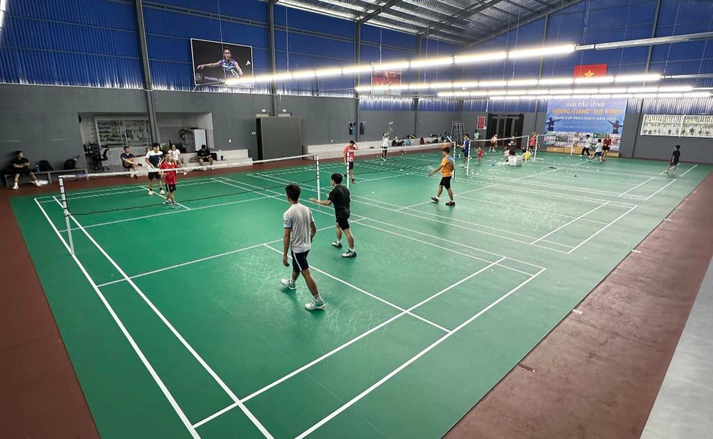 Sân Cầu Lông Hoàng Giang 