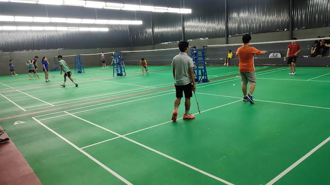 Sân Cầu Lông Hoàng Phong