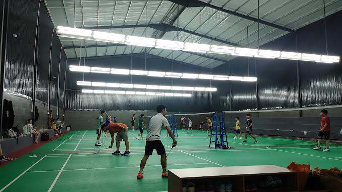 Sân Cầu Lông Hoàng Phong