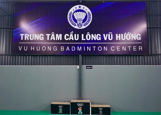 Sân Cầu Lông Vũ Hướng