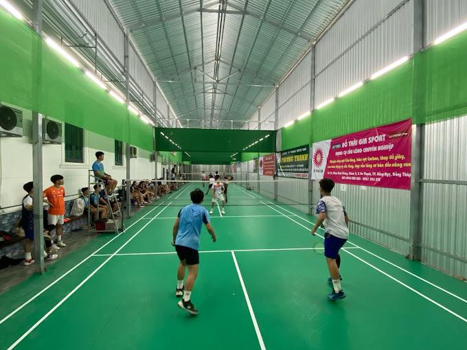 Sân Cầu Lông Huy Hoàng