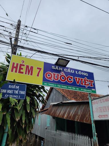 Sân cầu lông Quốc Việt