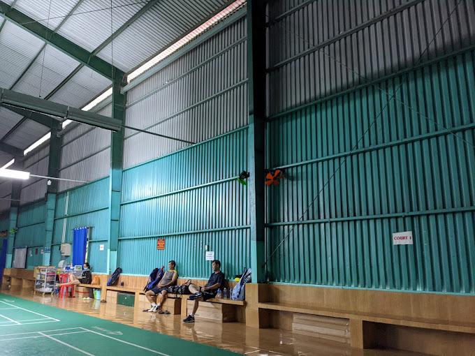 Sân Cầu Lông Hoàng Văn Thụ