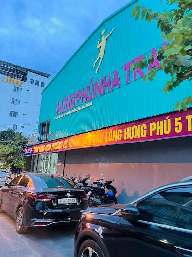 Sân Cầu Lông Hưng Phú 5