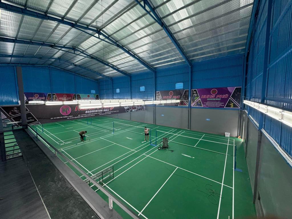 Sân Cầu Lông Hưng Phú 5