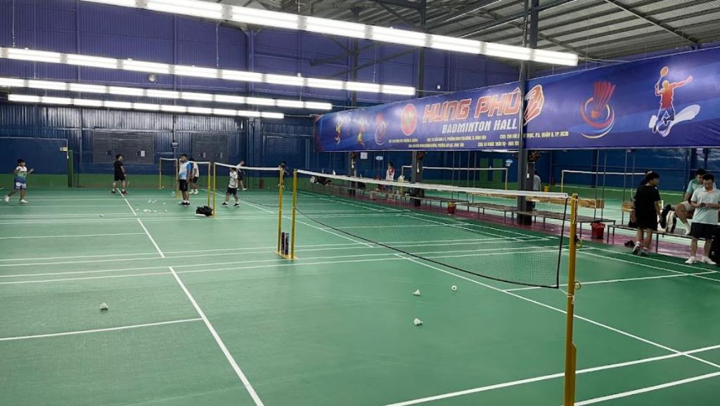 Sân Cầu Lông Hưng Phú 4