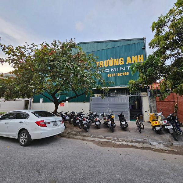 Sân Cầu lông Trường Anh