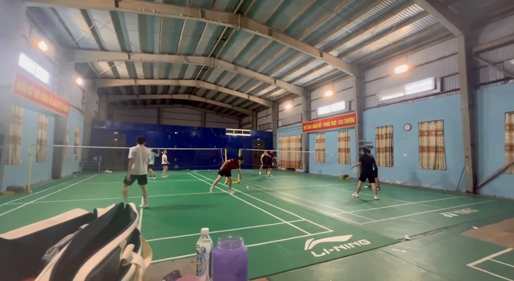  Sân Cầu Lông Trường THCS Hoà Lạc