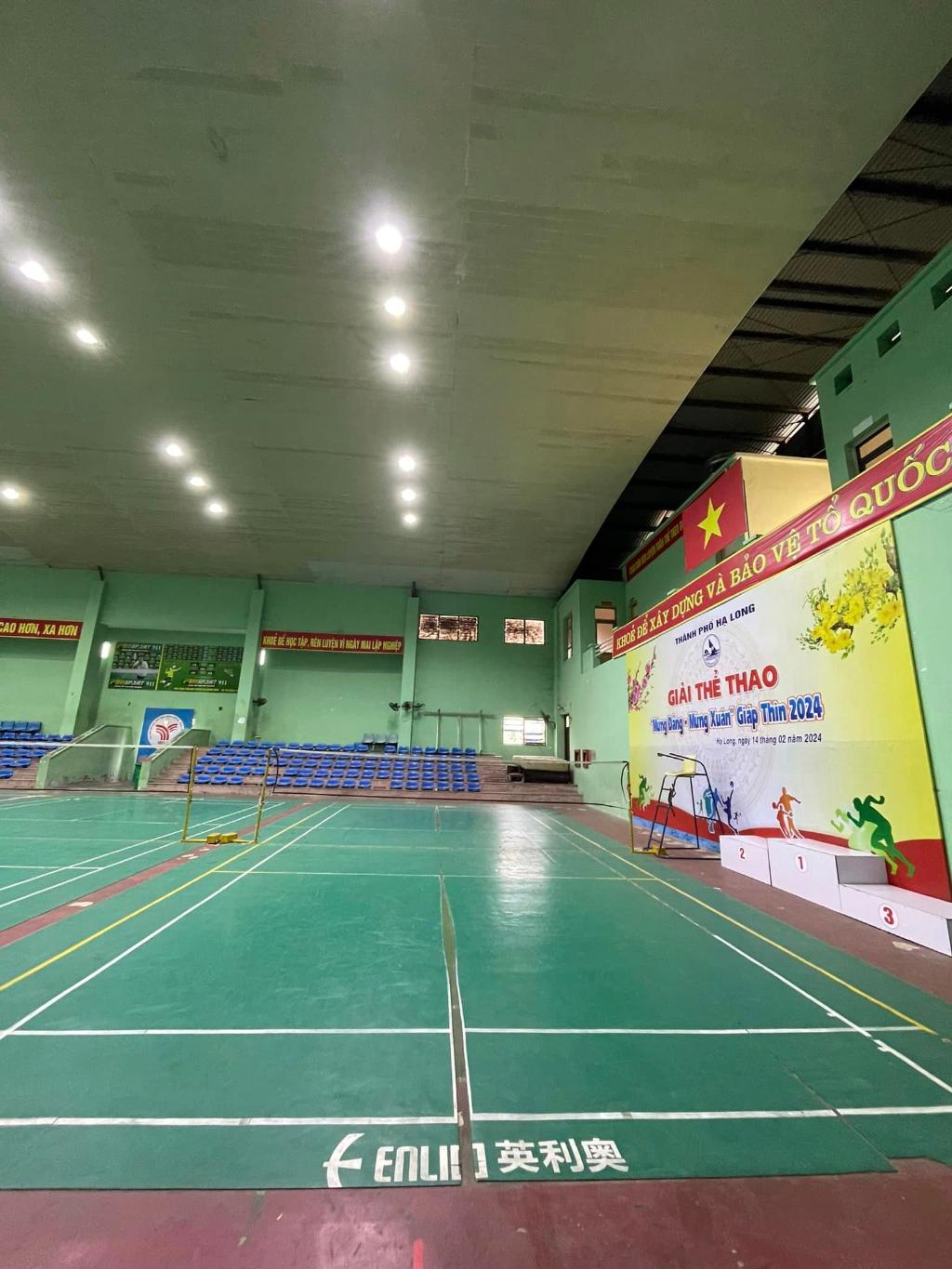 Sân Cầu Lông Trung Tâm TT Hoành Bồ