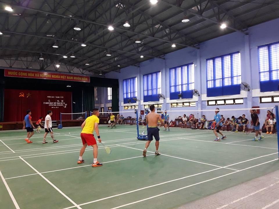 Sân Cầu lông Chu Văn An