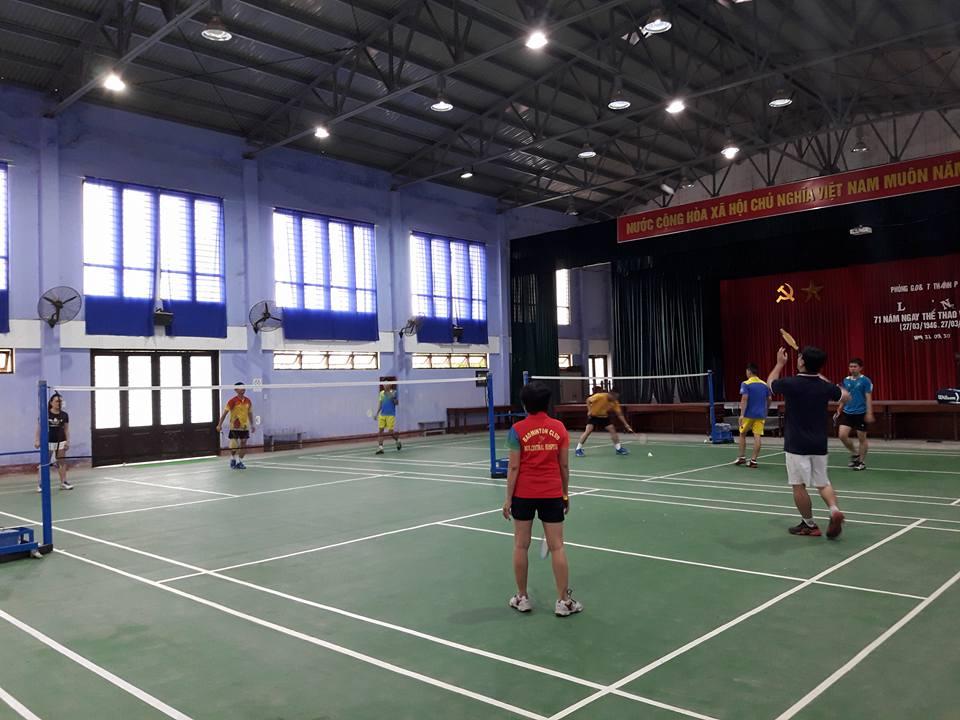 Sân Cầu lông Chu Văn An