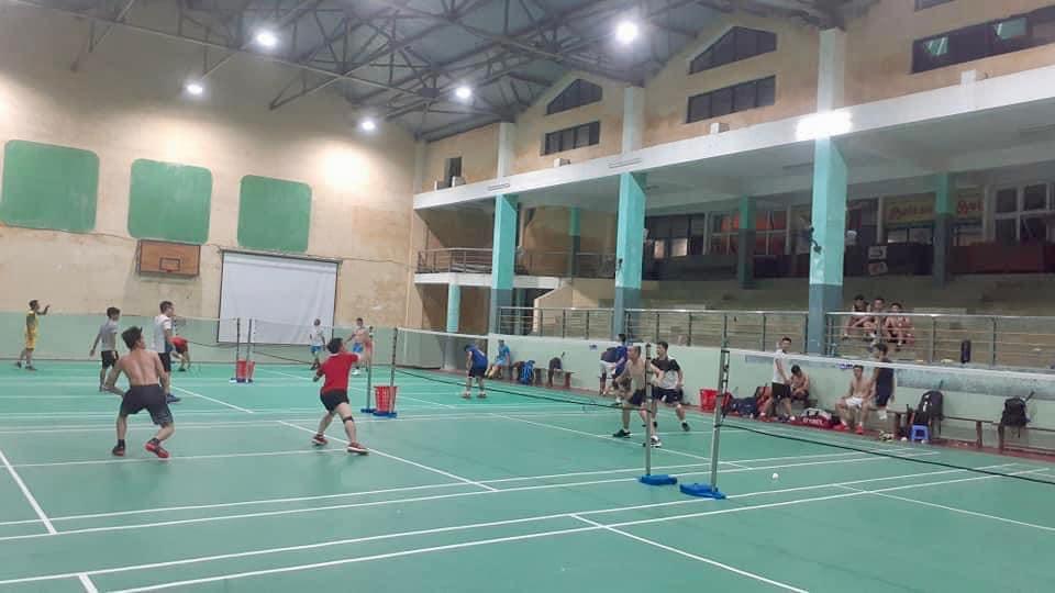 Sân Cầu Lông Trường Gia Hội