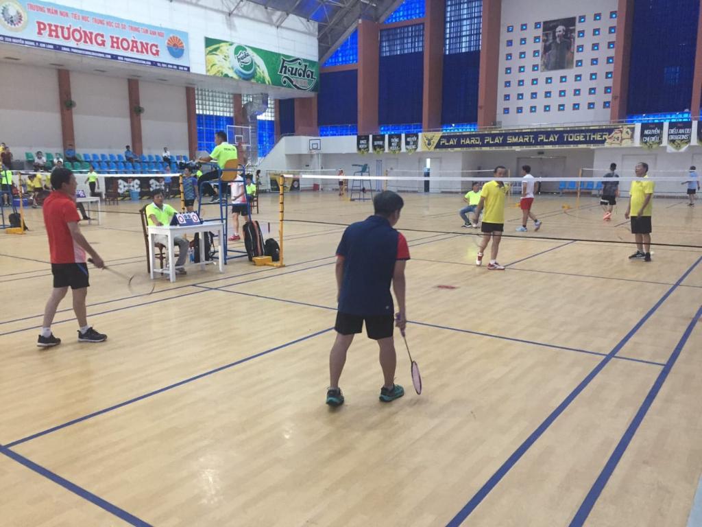 Sân Cầu Lông Trường CĐGT Huế