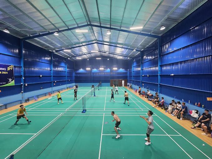 Sân Cầu Lông Quốc Hùng