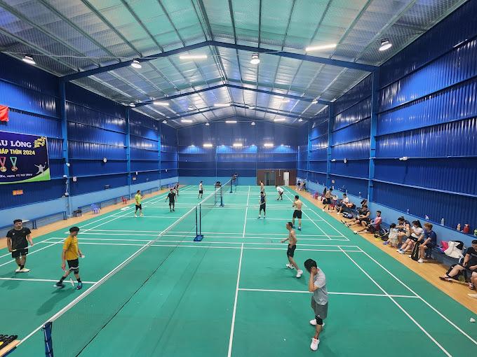 Sân Cầu Lông Quốc Hùng