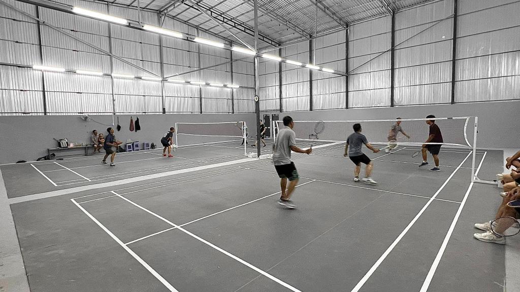 Sân Cầu Lông Hoài Phong