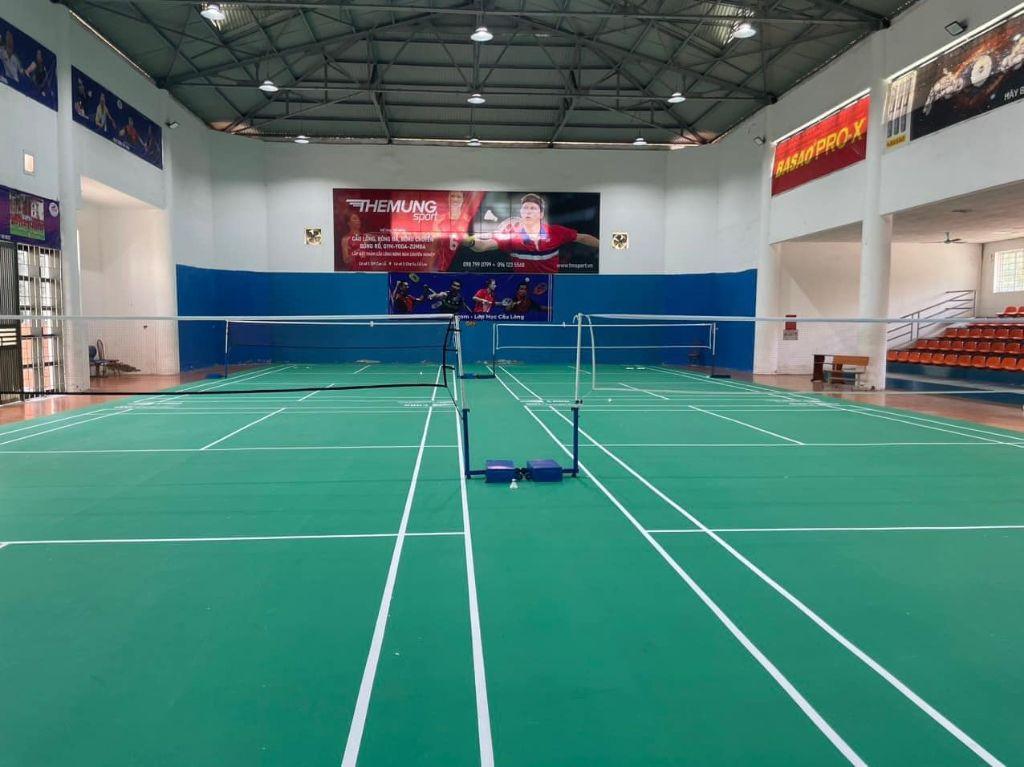 Sân Cầu Lông Trường Cao đẳng Thương Mại Du Lịch