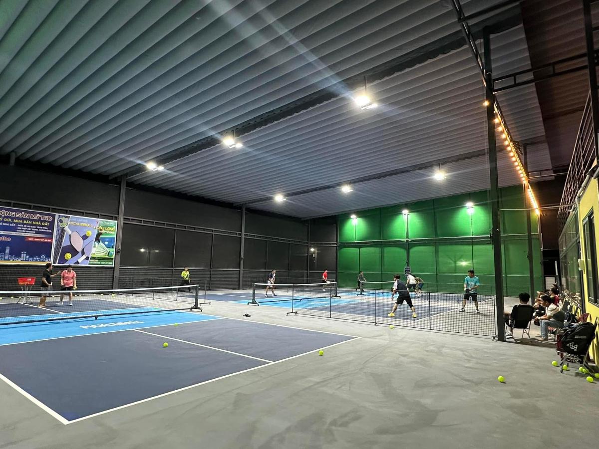 Sân Pickleball & Cầu lông Rừng Xà Cừ (Mỹ Tho)