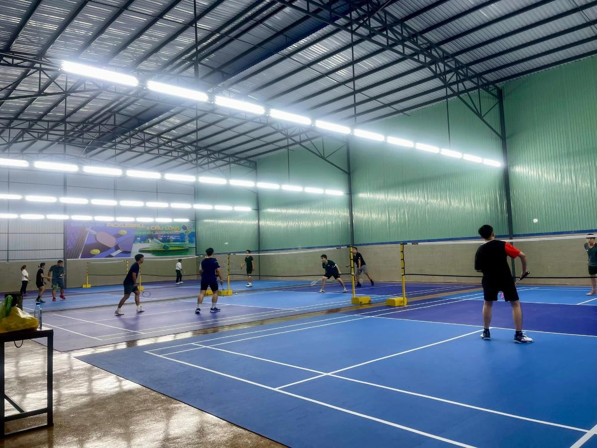 Sân Pickleball & Cầu lông Rừng Xà Cừ (Mỹ Tho)