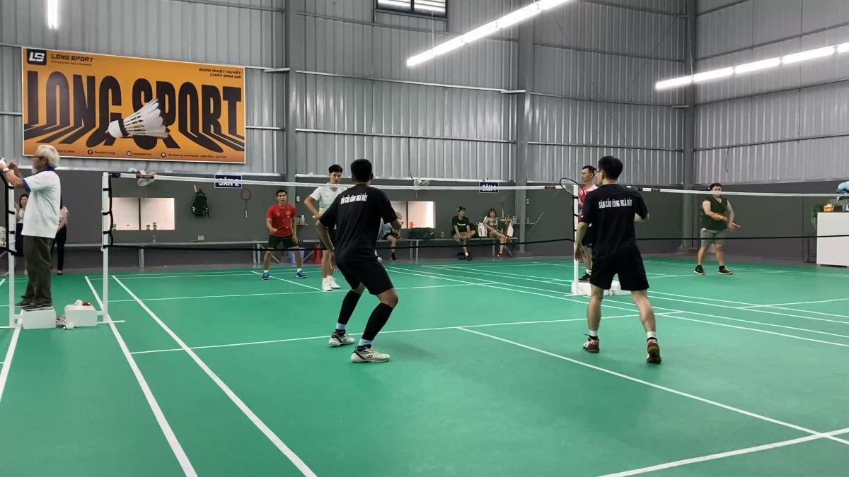 Sân cầu lông Ngã Bảy