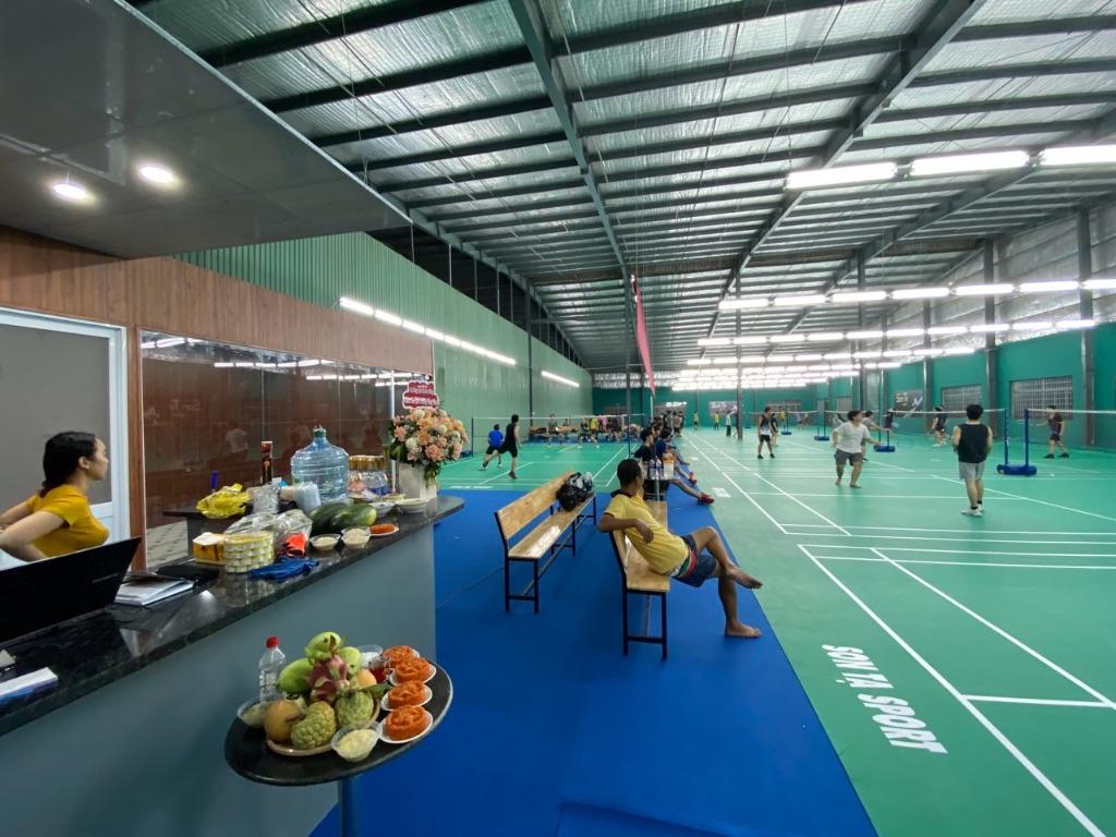 Sân cầu lông Sơn Tạ