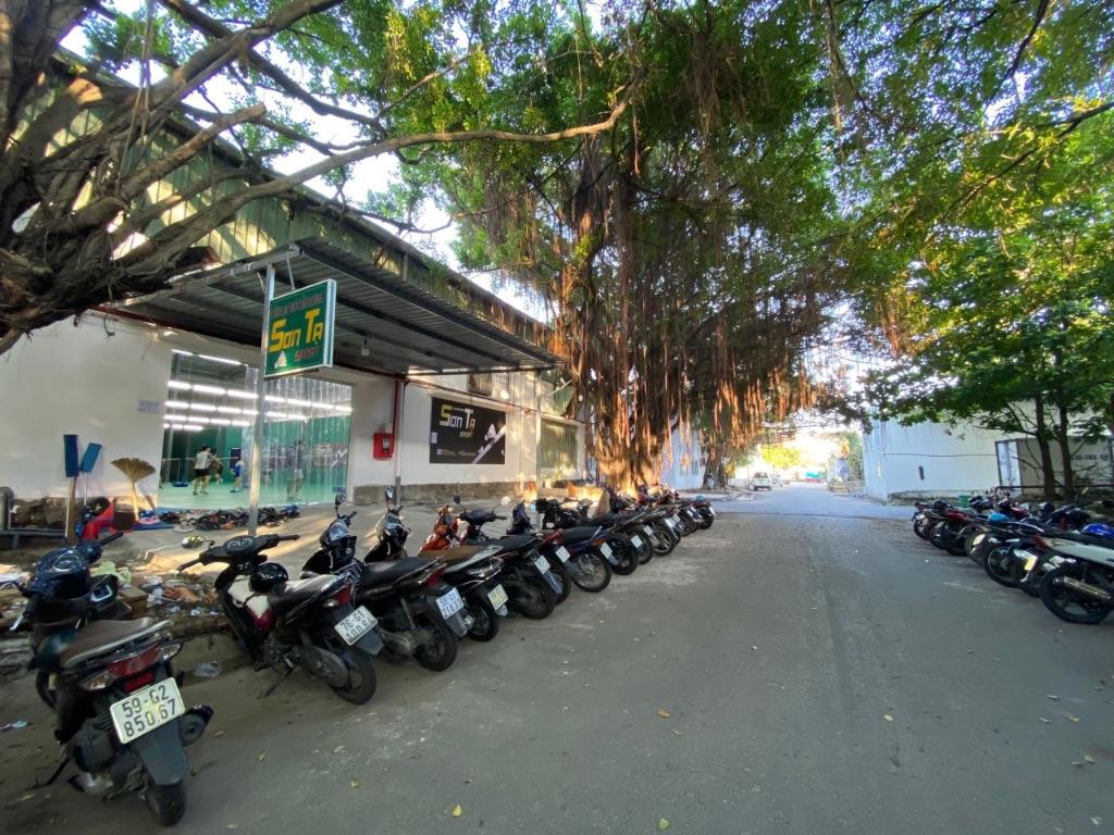 Sân cầu lông Sơn Tạ