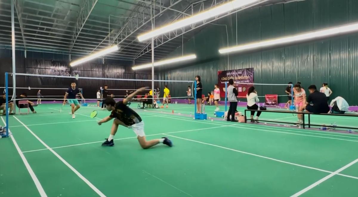 Sân Cầu Lông Việt Anh Badminton