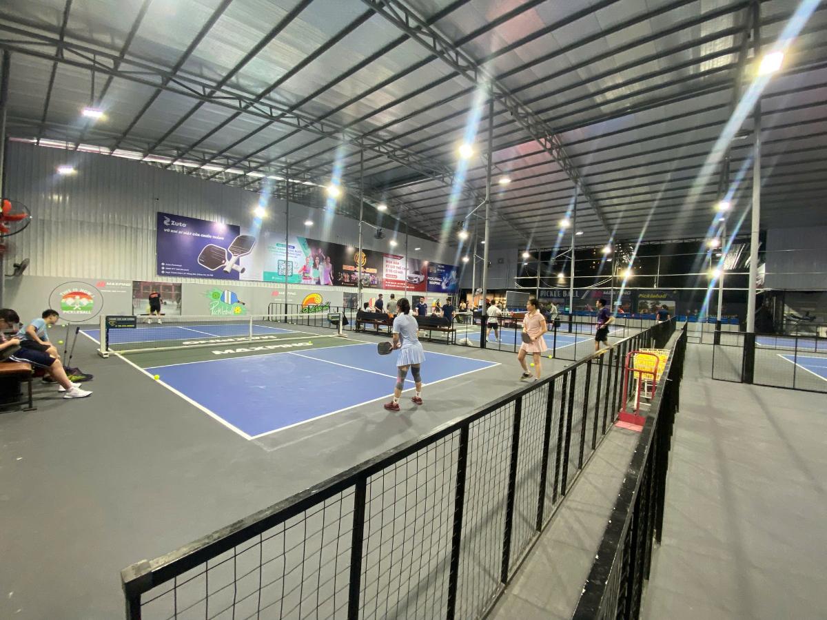 Sân Pickleball và Cầu Lông Maxping