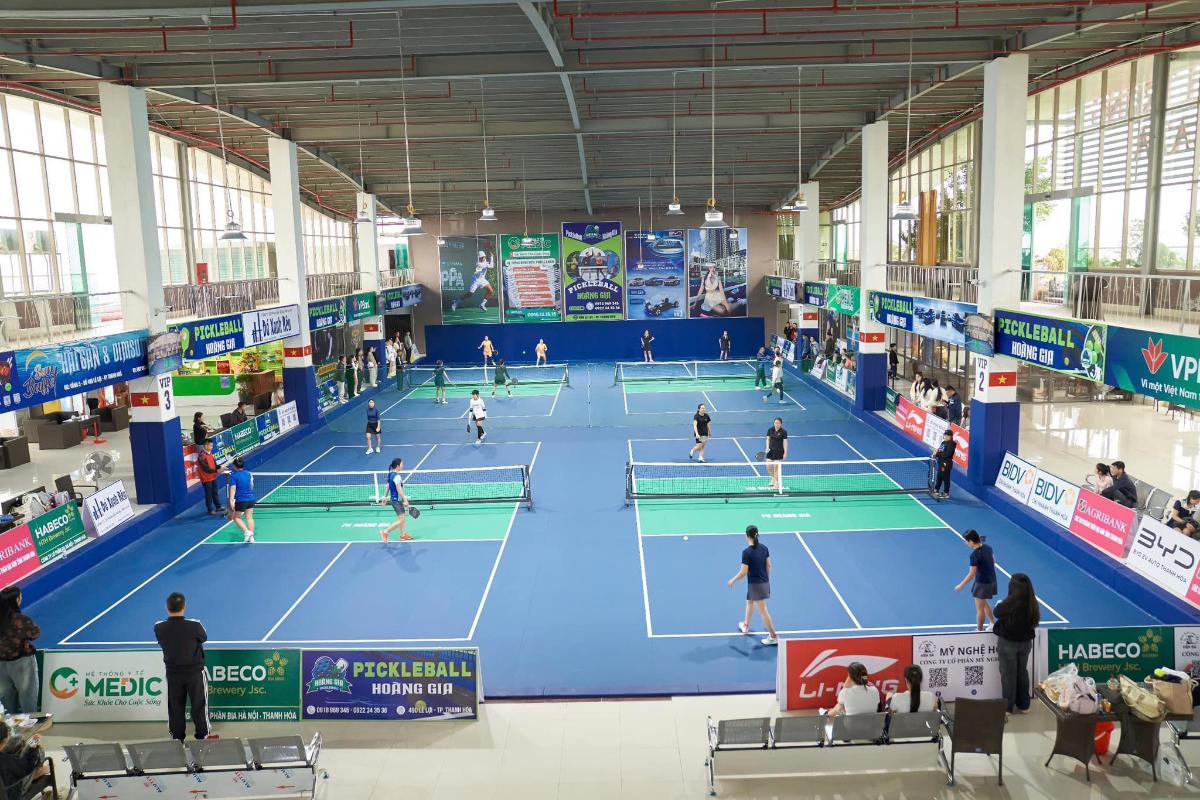 Sân Pickleball Hoàng Gia