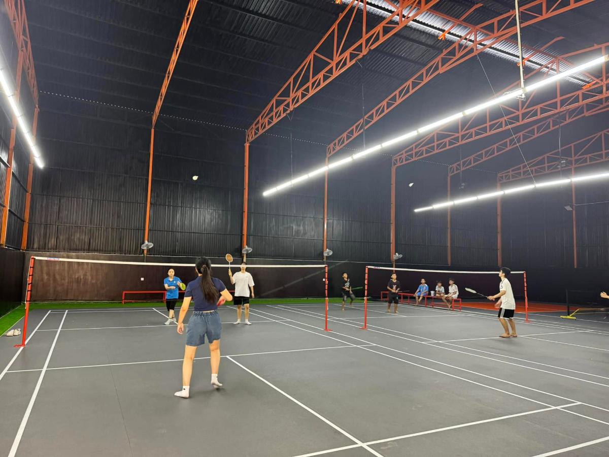 Sân Pickleball và Cầu Lông Phan Gia