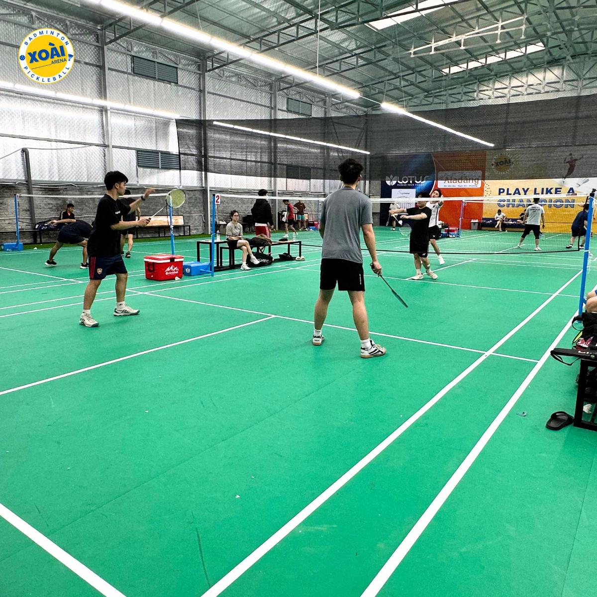 Sân Pickleball và Cầu Lông Xoài Arena